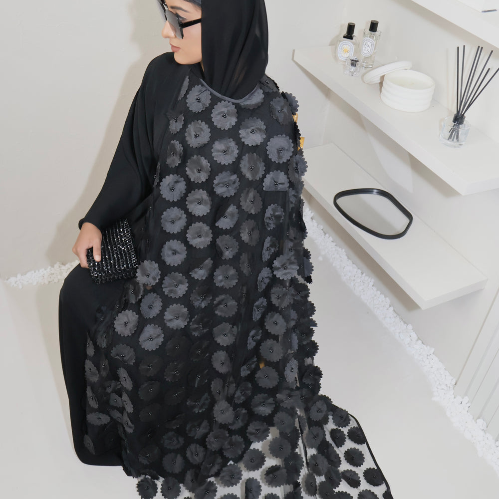 
                  
                    Raweeya
                  
                