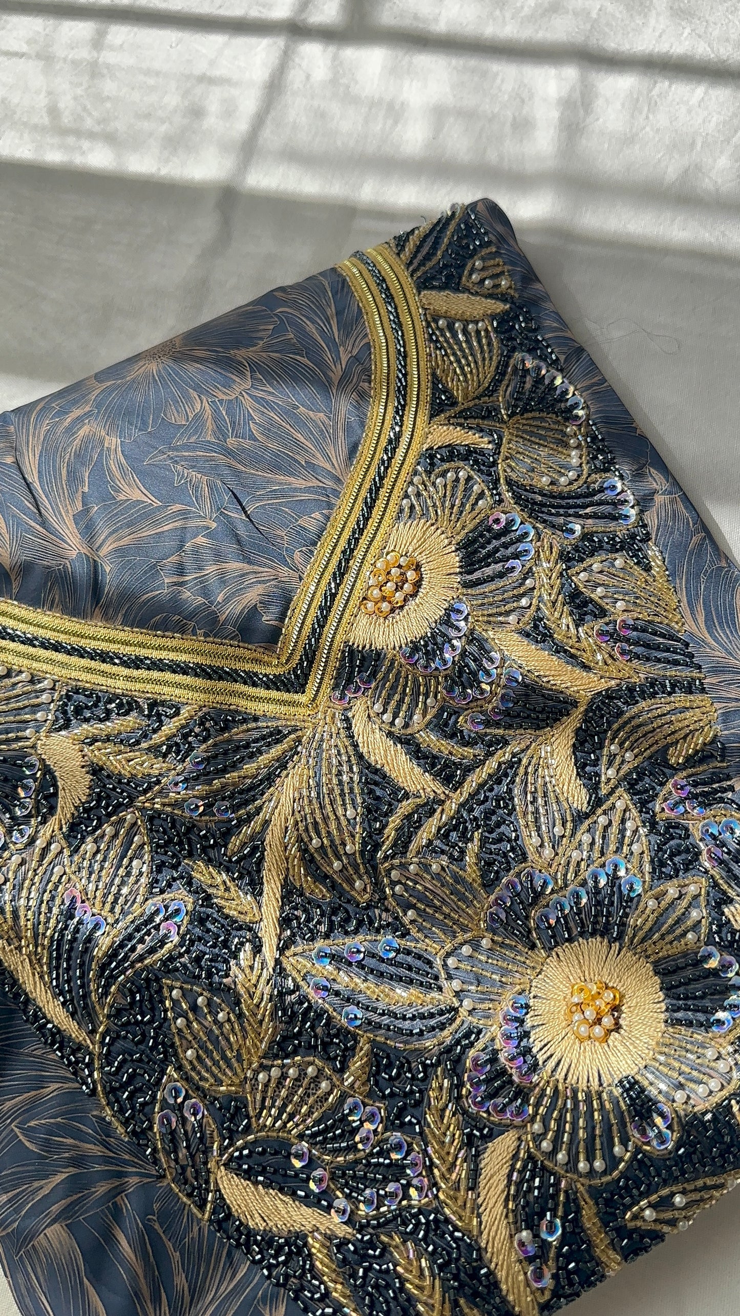 MUKHAWAR UNSTITCHED