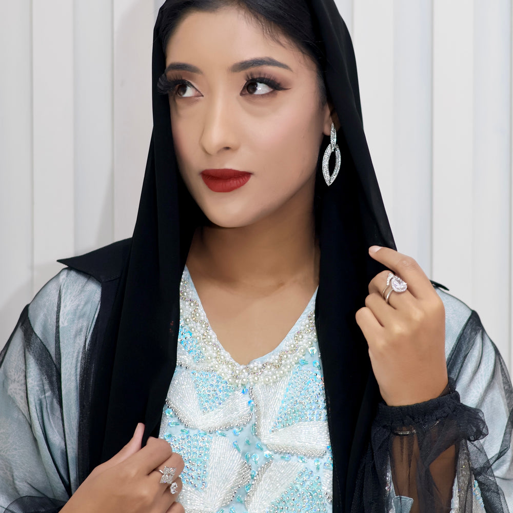 
                  
                    Mukhawar
                  
                
