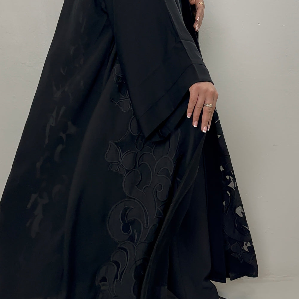 
                  
                    SAMEERA
                  
                