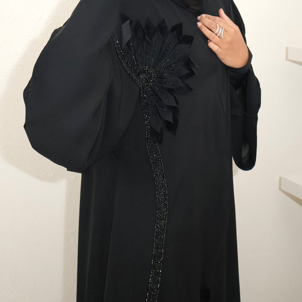 
                  
                    Sawsan
                  
                