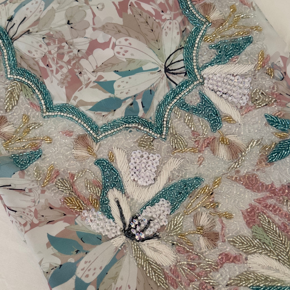 MUKHAWAR UNSTITCHED