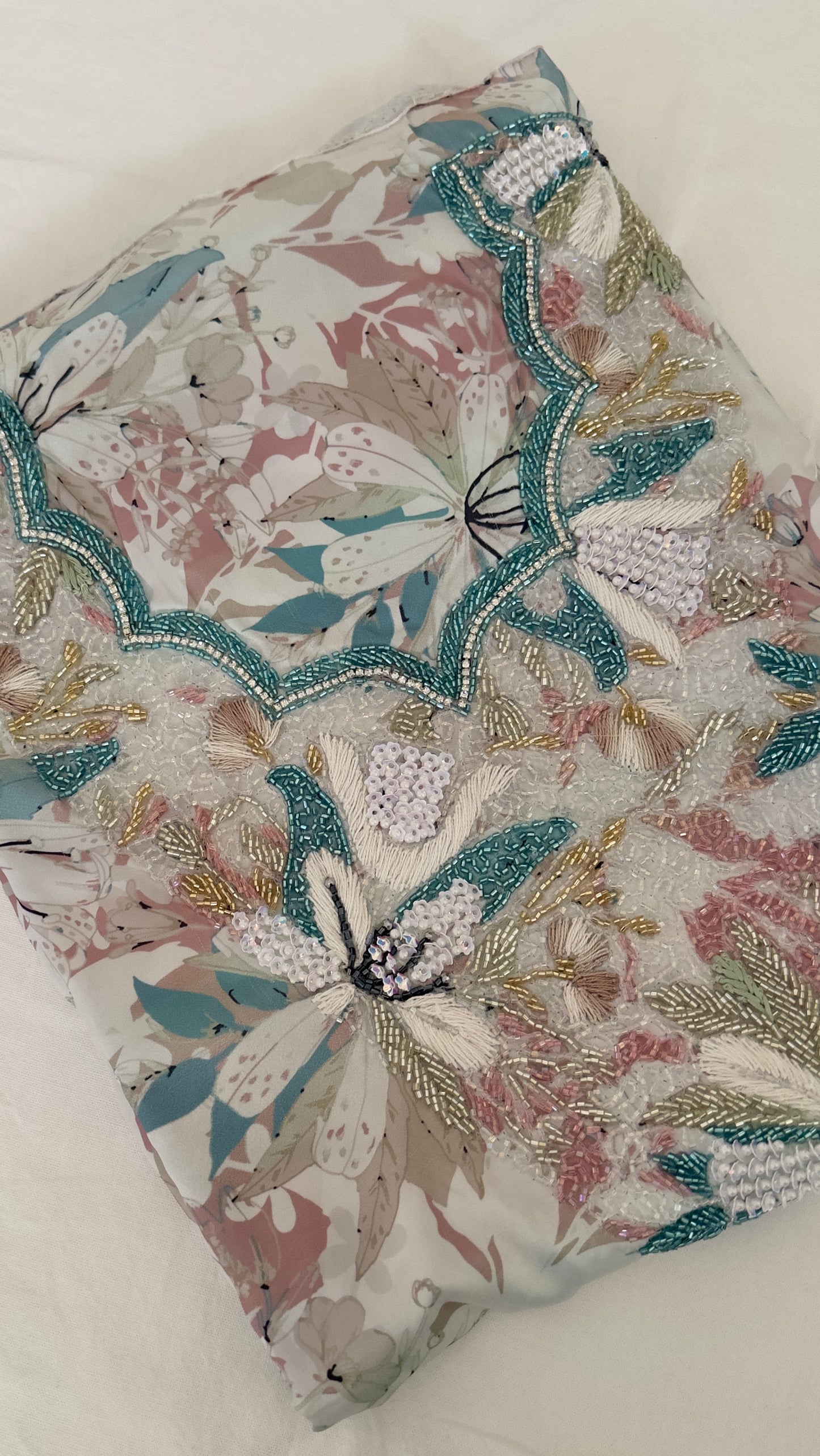 MUKHAWAR UNSTITCHED